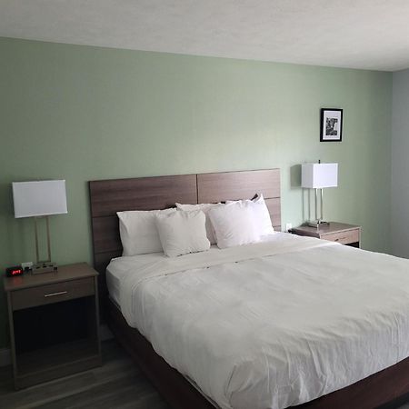 Evergreen Resort Кадилак Екстериор снимка