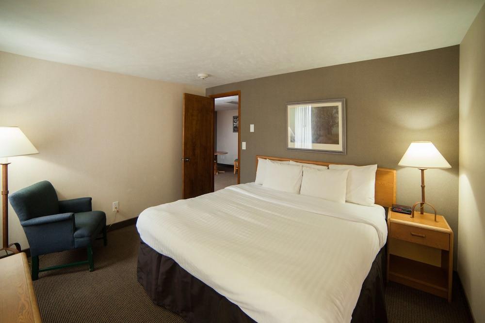 Evergreen Resort Кадилак Екстериор снимка