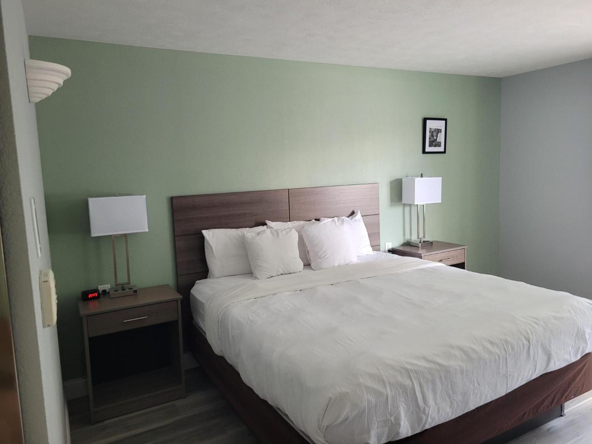 Evergreen Resort Кадилак Екстериор снимка