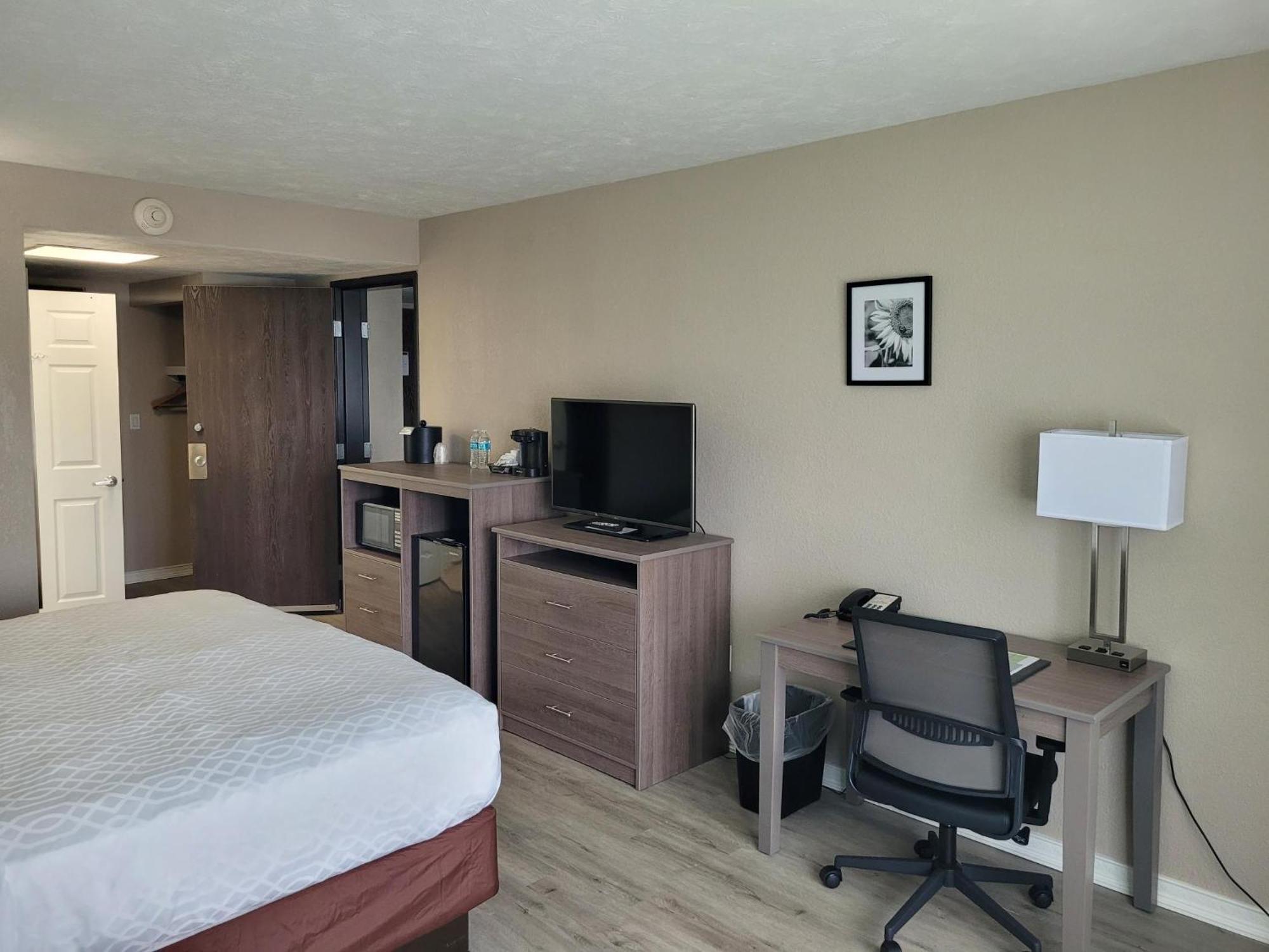 Evergreen Resort Кадилак Екстериор снимка