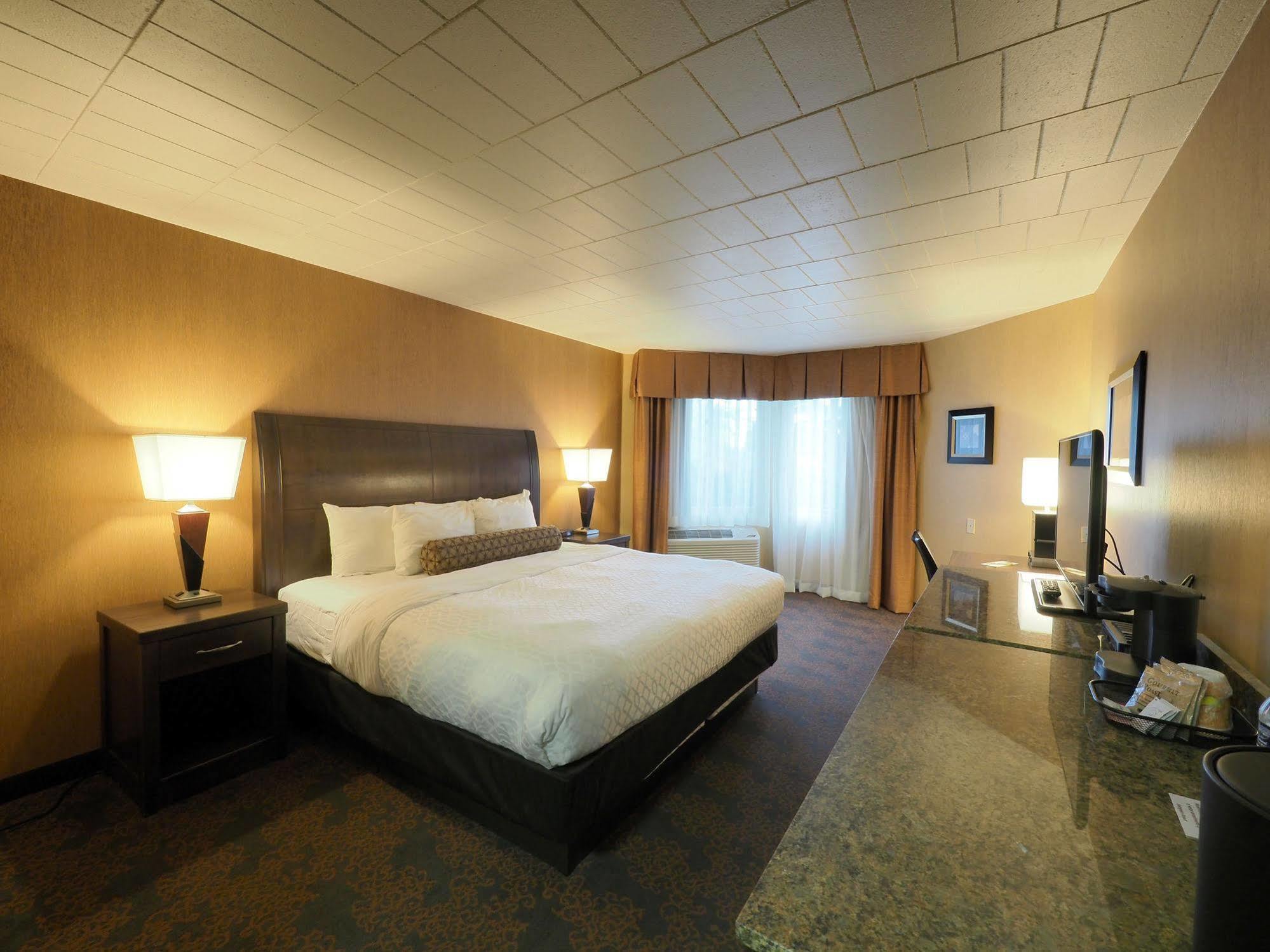 Evergreen Resort Кадилак Екстериор снимка